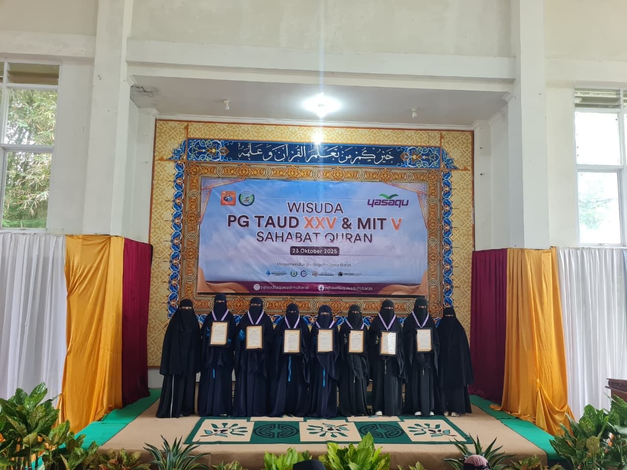Wisuda PG TAUD angkatan XXV dan MIT angkatan V Sahabat Al-Qur'an