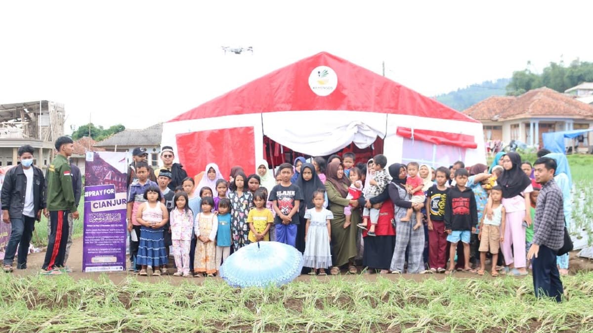 Sesi 2 Penyaluran Bantuan Penyintas Gempa Cianjur