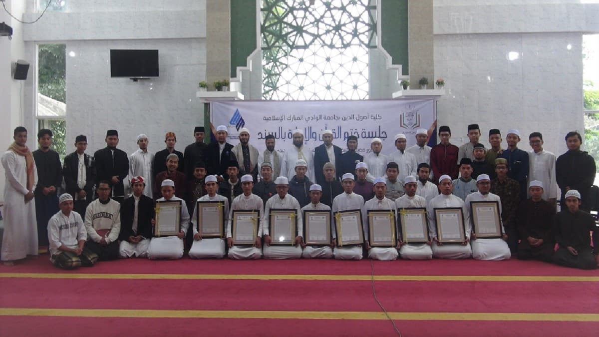 Prof. Dr. Abdussalam Muqbil Hadiri Pemberian Sanad Al-Qur’an di Wadi Mubarak