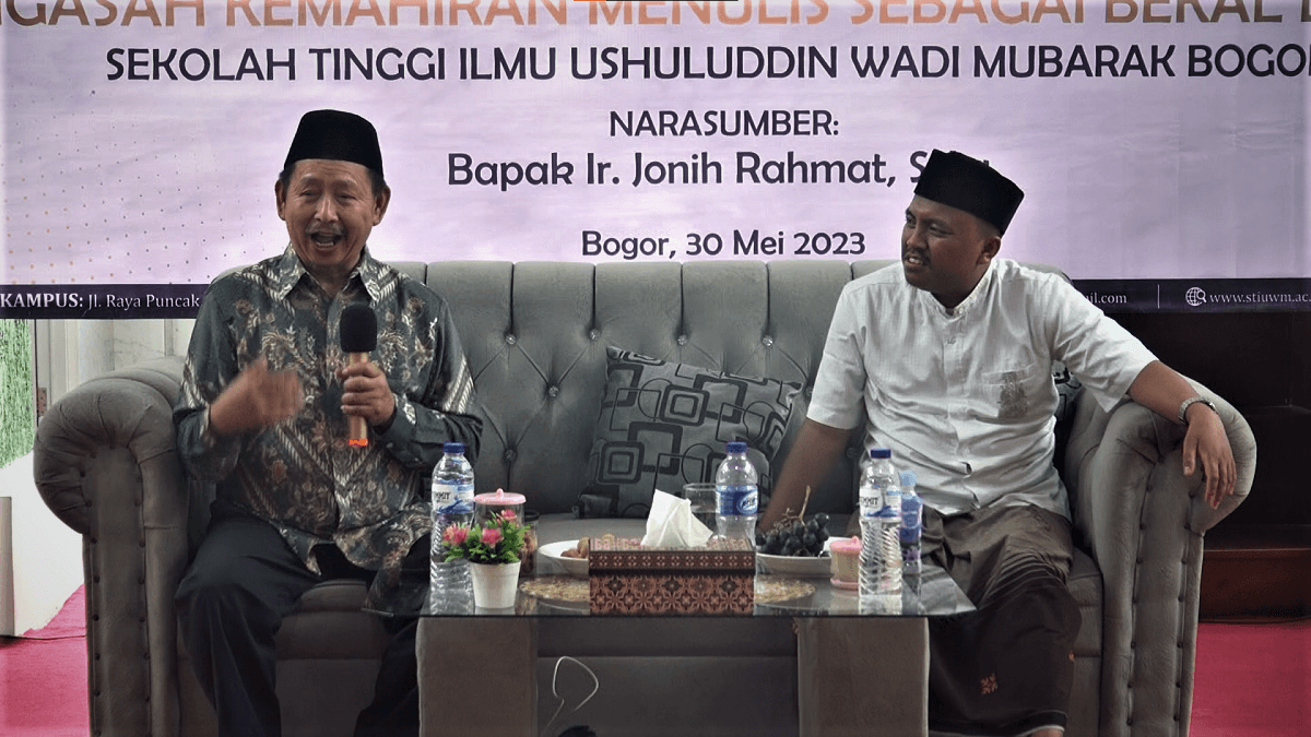 Ir. Jonih Rahmat: Mengasah Kemahiran Menulis Sebagai Bekal Dakwah