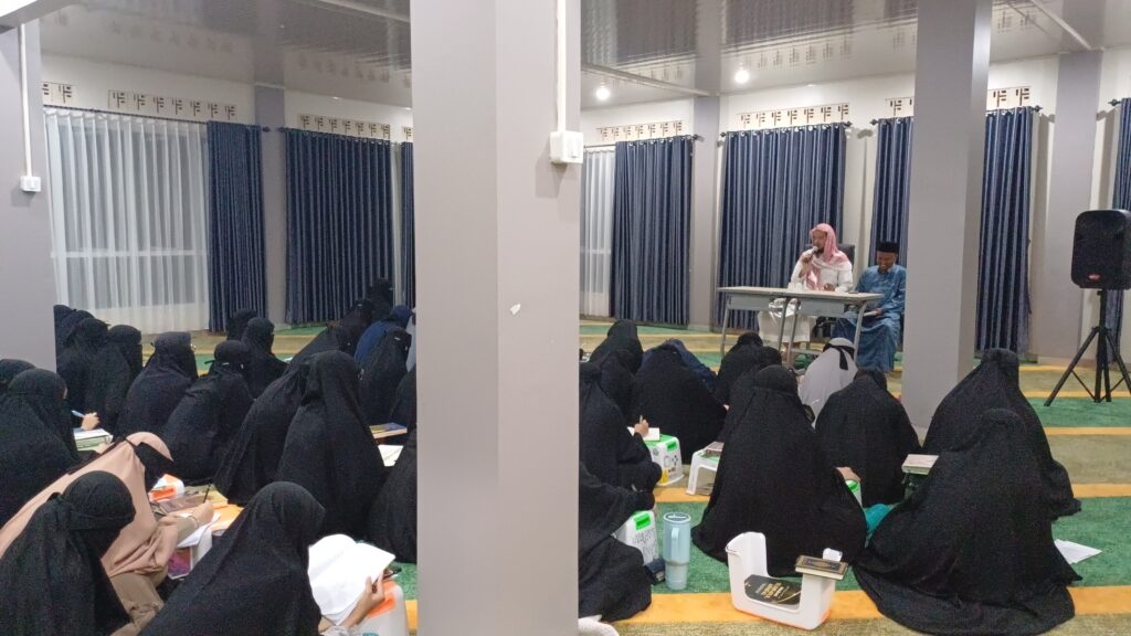 Mahabbah Boarding School Gelar Kuliah Umum Bersama Guru Besar Universitas Thaiba, Madinah 2 20250802 191611