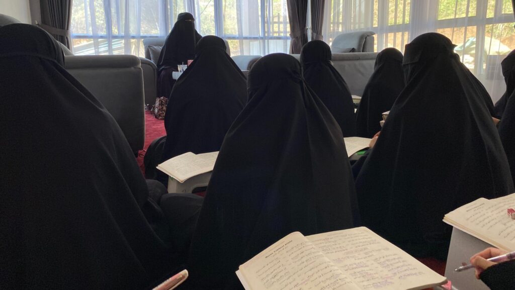 Pesantren Tahfizh Khusus Putri